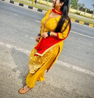 Bharti Escort Girl in Connaught Place